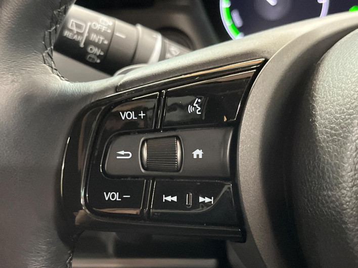 2024 Honda VEZEL 6AA-RV6 (UW-6a2e1c07729ec)[26]