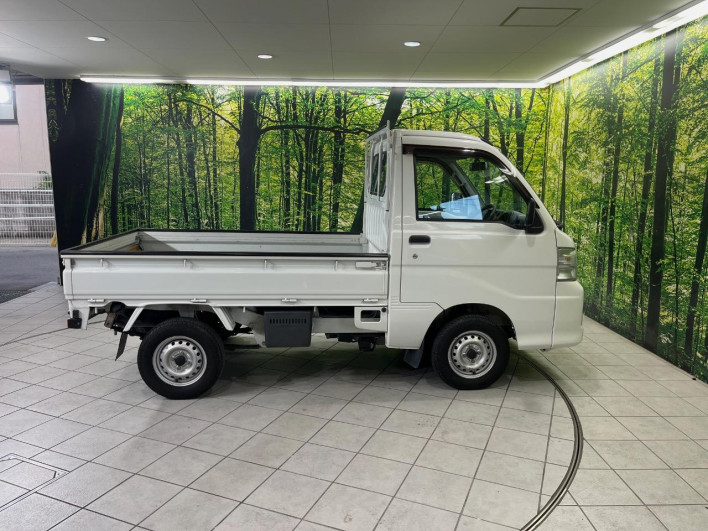 2013 Daihatsu Hiace Truck EBD-S201P (UW-6a2e1c0ae3bcb)[4]