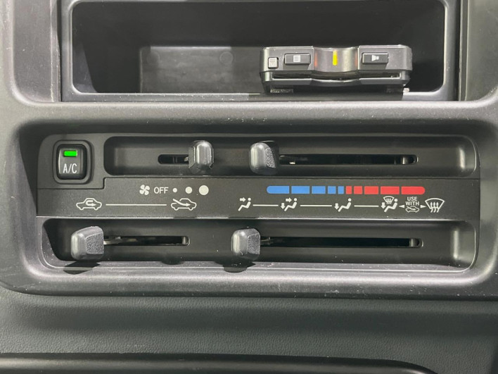 2013 Daihatsu Hiace Truck EBD-S201P (UW-6a2e1c0ae3bcb)[24]