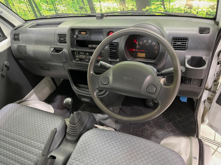 2013 Daihatsu Hiace Truck EBD-S201P (UW-6a2e1c0ae3bcb)[16]