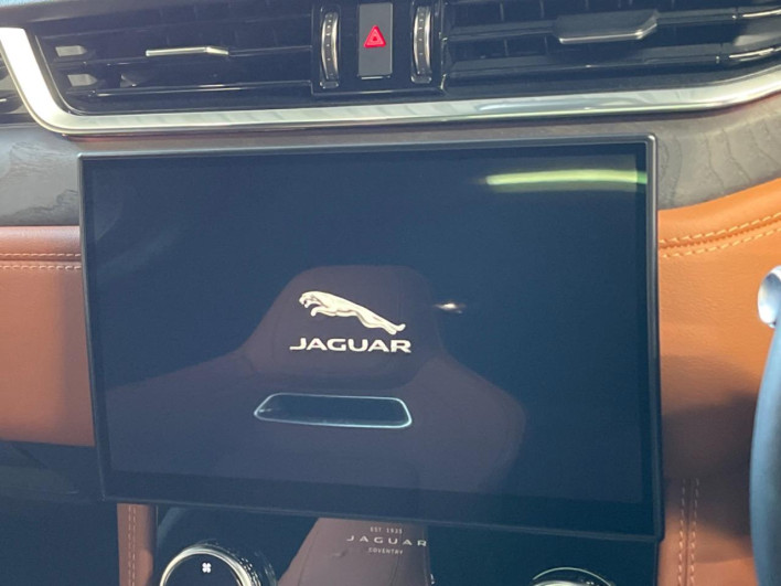 2022 Jaguar F Pace 3BA-DC2XC (UW-6a2e1c0f17cc6)[4]