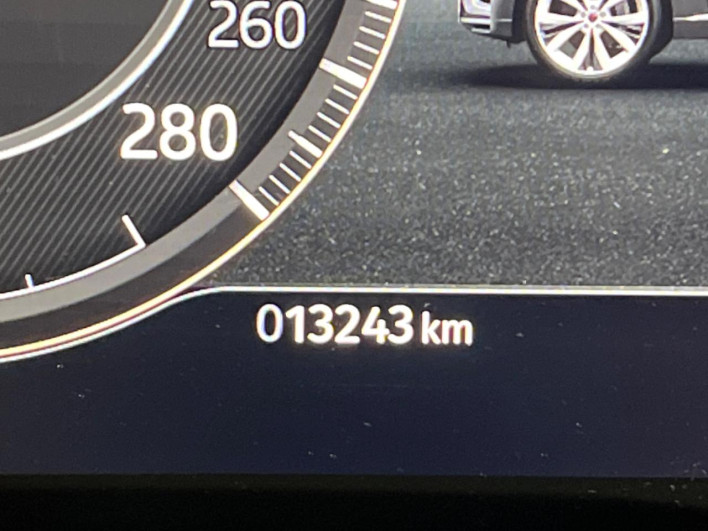 2022 Jaguar F Pace 3BA-DC2XC (UW-6a2e1c0f17cc6)[2]