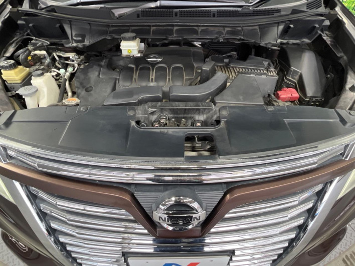 2016 Nissan Elgrand DBA-TE52 (UW-6a2e1c1a2fd45)[17]