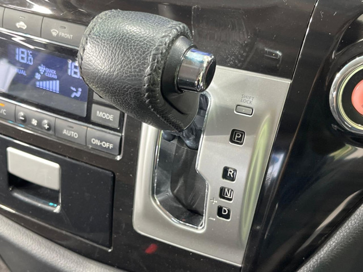 2016 Nissan Elgrand DBA-TE52 (UW-6a2e1c1a2fd45)[5]