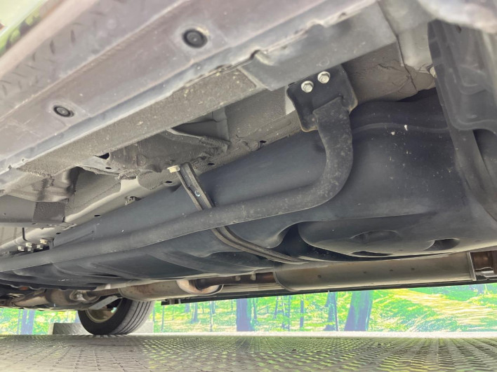 2016 Nissan Elgrand DBA-TE52 (UW-6a2e1c1a2fd45)[12]