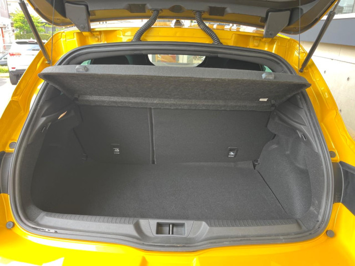 2021 Renault Megane 7BA-BBM5P1 (UW-6a2e1c2610e9e)[13]