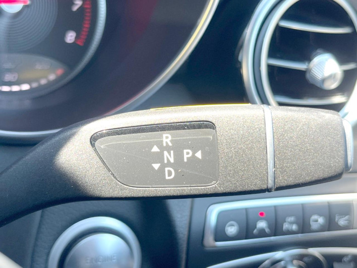 2017 Mercedes Benz GLC DBA-253946 (UW-6a2e1c333bdb1)[11]