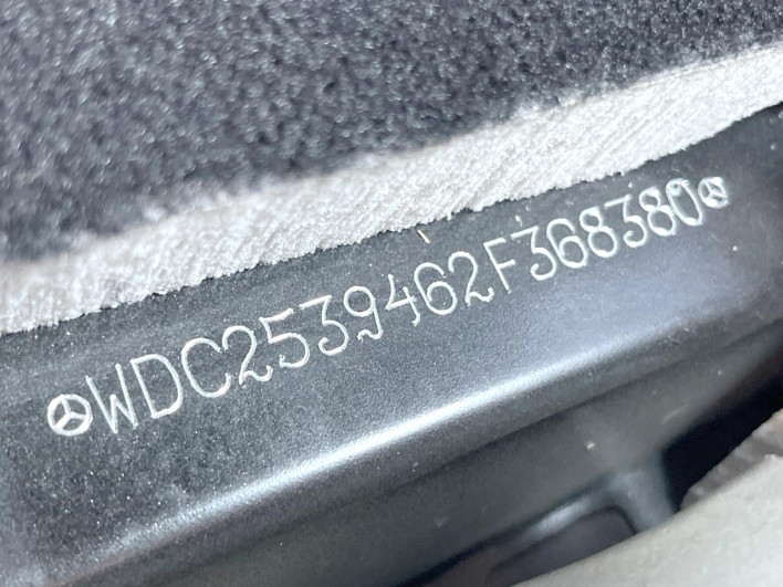 2017 Mercedes Benz GLC DBA-253946 (UW-6a2e1c333bdb1)[1]