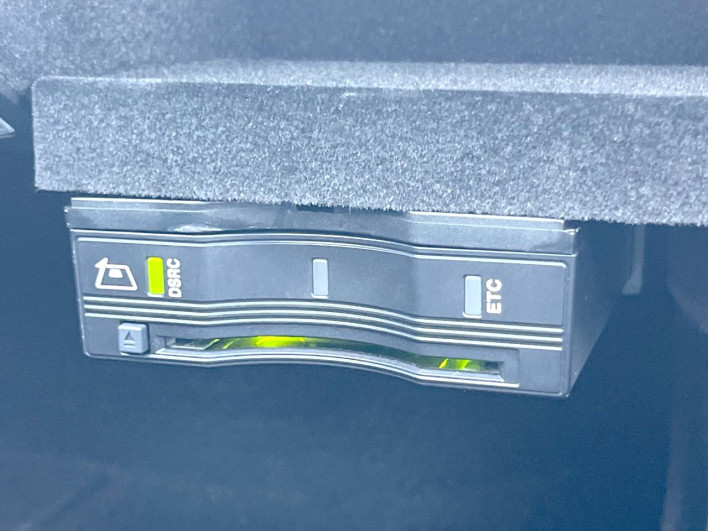 2015 Mercedes Benz C Class RBA-205042 (UW-6a2e1c3539bd0)[9]