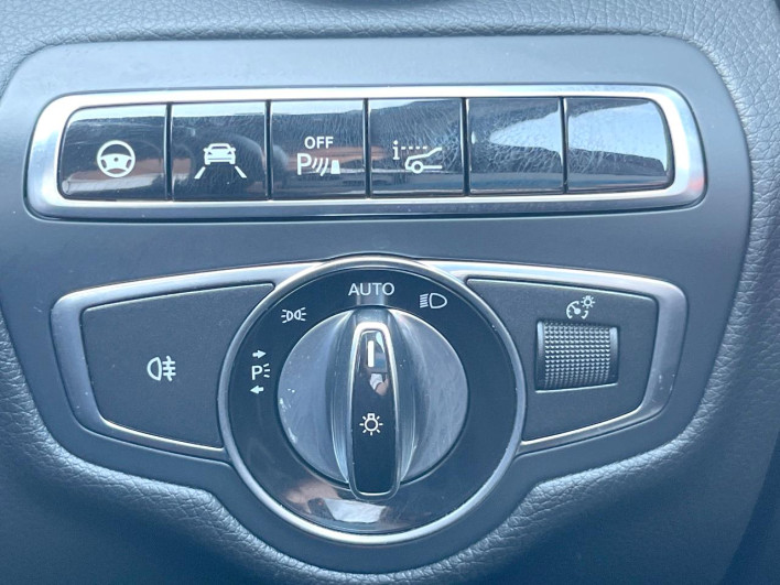 2015 Mercedes Benz C Class RBA-205042 (UW-6a2e1c3539bd0)[24]