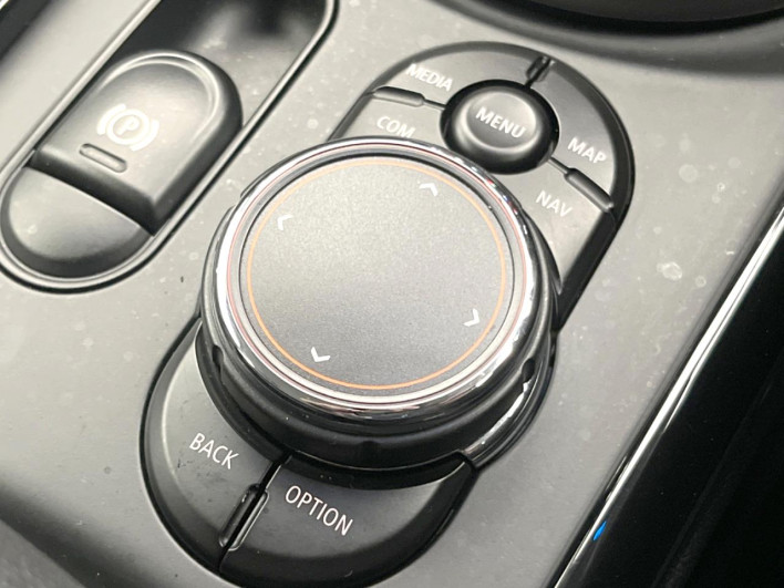 2019 Rover Mini LDA-LR20 (UW-6a2e1c383dd14)[27]