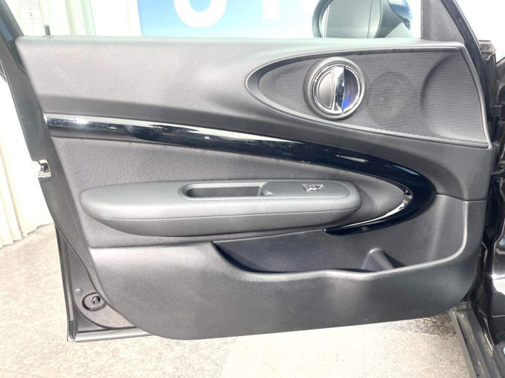 2019 Rover Mini LDA-LR20 (UW-6a2e1c383dd14)[9]