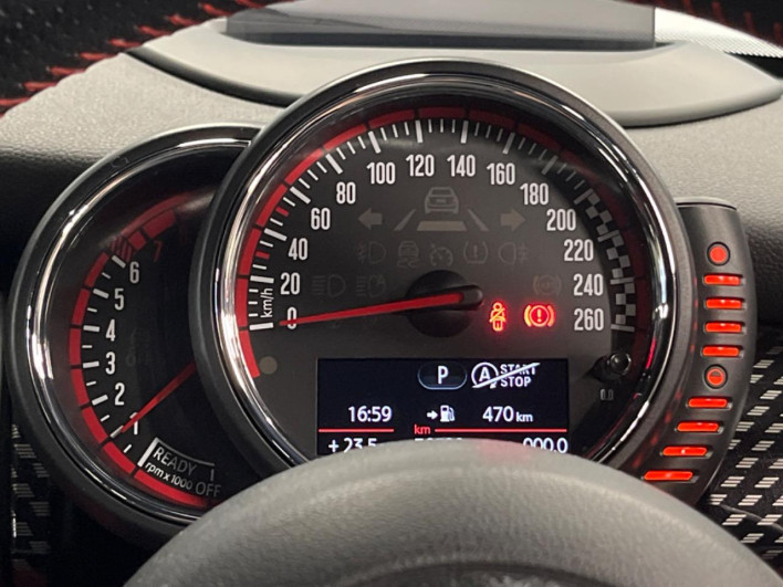 2015 Rover Mini DBA-XMJCW (UW-6a2e1c3a4e299)[17]