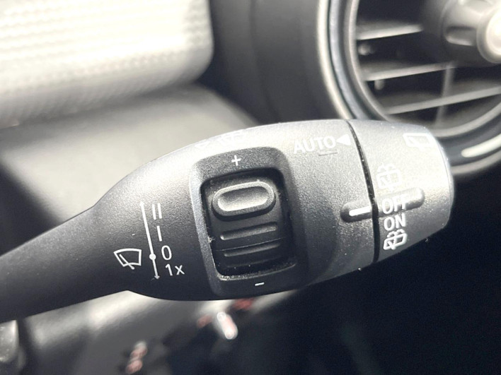 2019 Rover Mini LDA-XN15M (UW-6a2e1c3a6002e)[23]