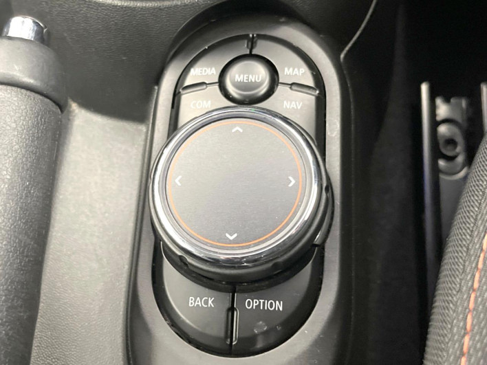 2019 Rover Mini LDA-XN15M (UW-6a2e1c3a6002e)[29]
