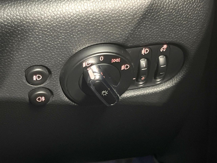 2019 Rover Mini LDA-XN15M (UW-6a2e1c3a6002e)[20]