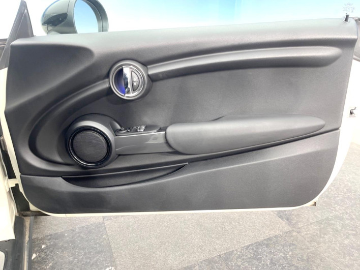 2019 Rover Mini LDA-XN15M (UW-6a2e1c3a6002e)[16]