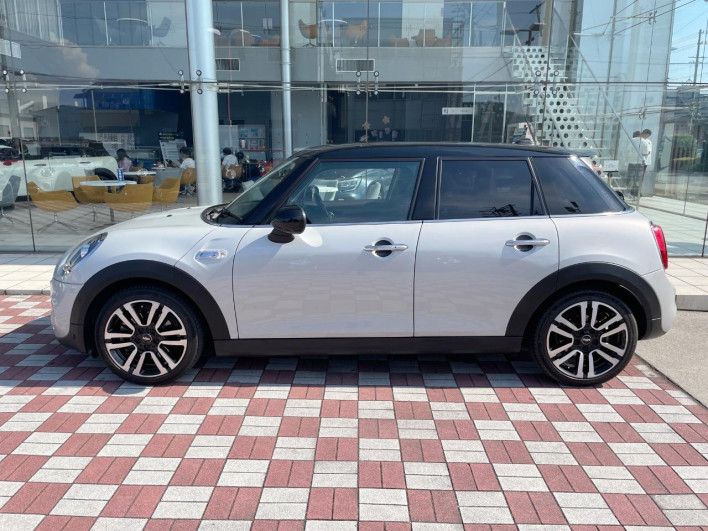 2019 Rover Mini LDA-XT20M (UW-6a2e1c3b0e382)[12]