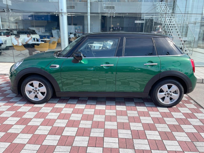2020 Rover Mini 3DA-XV15MW (UW-6a2e1c3b472e3)[12]