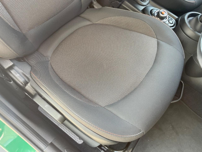 2020 Rover Mini 3DA-XV15MW (UW-6a2e1c3b472e3)[24]
