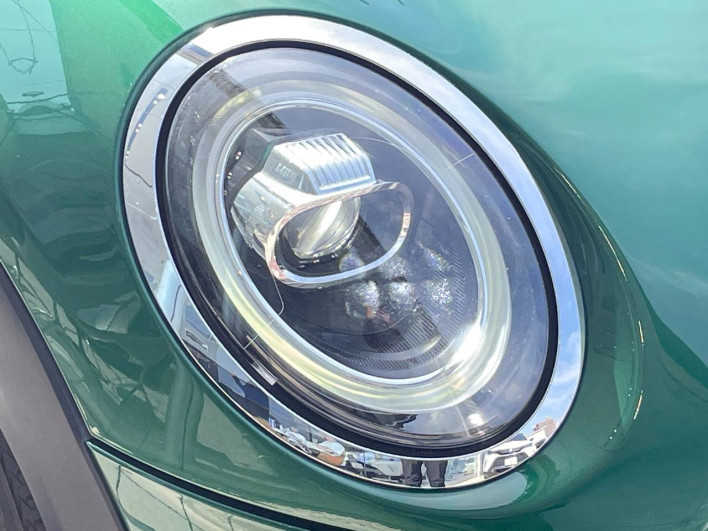 2020 Rover Mini 3DA-XV15MW (UW-6a2e1c3b472e3)[21]