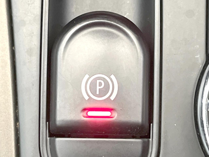 2019 Rover Mini LDA-YT20 (UW-6a2e1c3cc9ec9)[18]