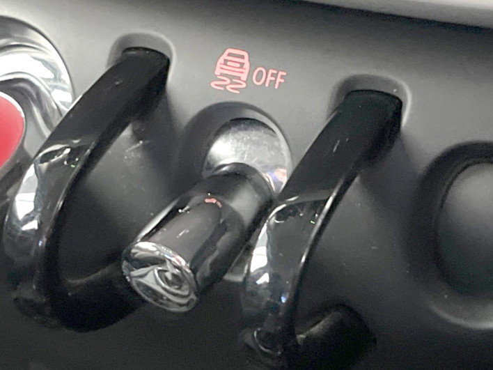 2017 Rover Mini LDA-YT20 (UW-6a2e1c3d35913)[16]