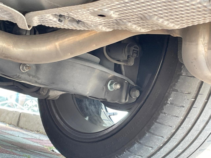 2019 Volkswagen Golf R Variant ABA-AUDJHF (UW-6a2e1c40c0696)[21]