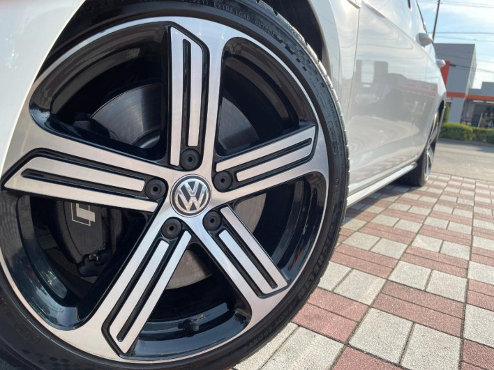 2019 Volkswagen Golf R Variant ABA-AUDJHF (UW-6a2e1c40c0696)[9]