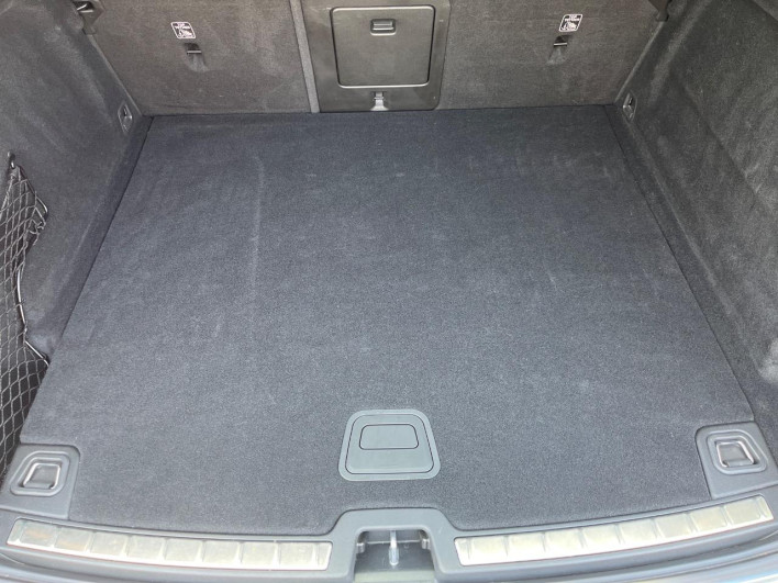 2020 Volvo XC60 LDA-UD4204TXC (UW-6a2e1c42f085a)[20]