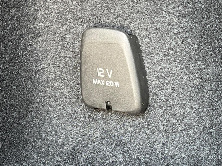 2020 Volvo XC60 LDA-UD4204TXC (UW-6a2e1c42f085a)[22]