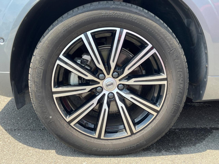 2020 Volvo XC60 LDA-UD4204TXC (UW-6a2e1c42f085a)[13]