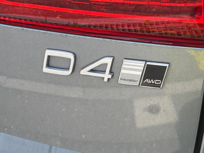2020 Volvo XC60 LDA-UD4204TXC (UW-6a2e1c42f085a)[19]
