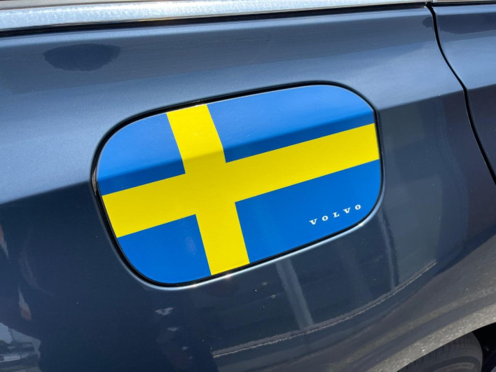 2019 Volvo V60 DBA-ZB420 (UW-6a2e1c44332cc)[23]
