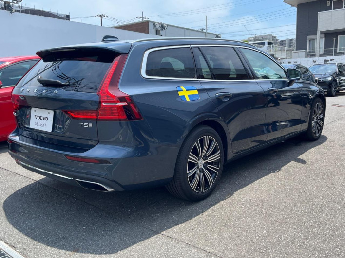2019 Volvo V60 DBA-ZB420 (UW-6a2e1c44332cc)[8]