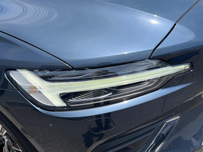 2019 Volvo V60 DBA-ZB420 (UW-6a2e1c44332cc)[11]
