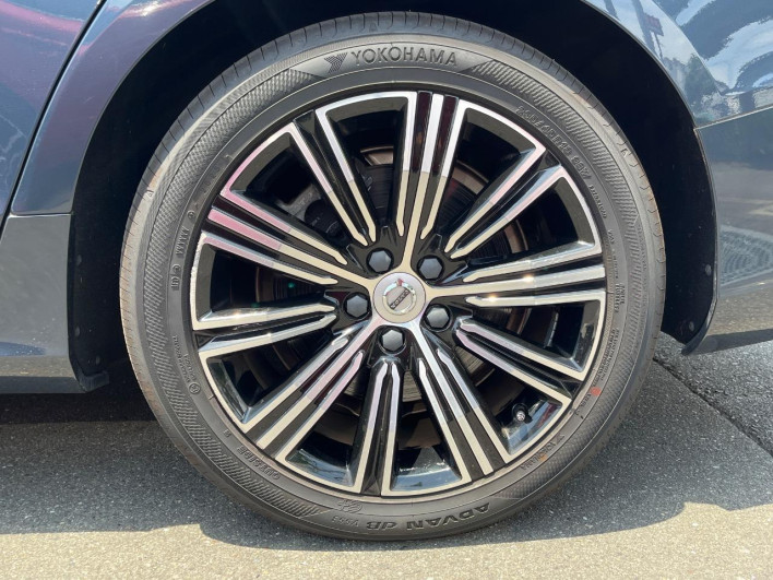 2019 Volvo V60 DBA-ZB420 (UW-6a2e1c44332cc)[17]