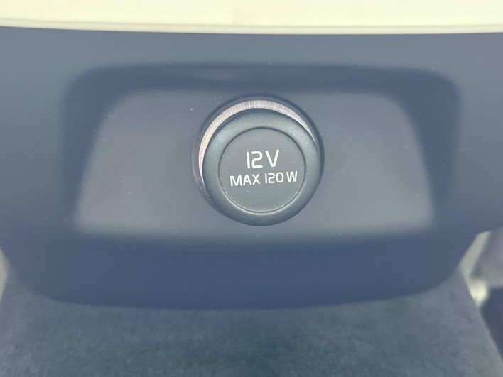 2019 Volvo V60 DBA-ZB420 (UW-6a2e1c44332cc)[29]