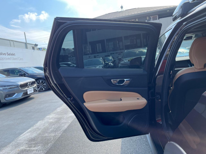 2021 Volvo V60 5AA-ZB420TM (UW-6a2e1c4564a5d)[10]