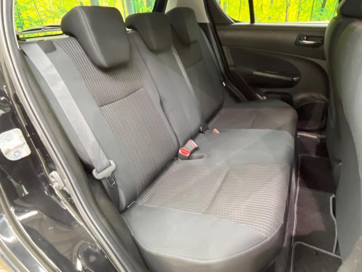 2014 Suzuki Swift DBA-ZC72S (UW-6a2e1c47a368b)[26]