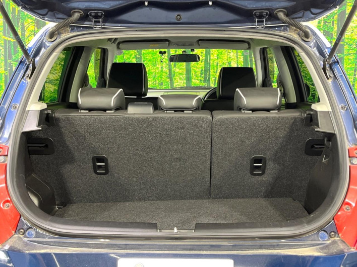 2015 Suzuki Swift DBA-ZC72S (UW-6a2e1c47c8e22)[12]