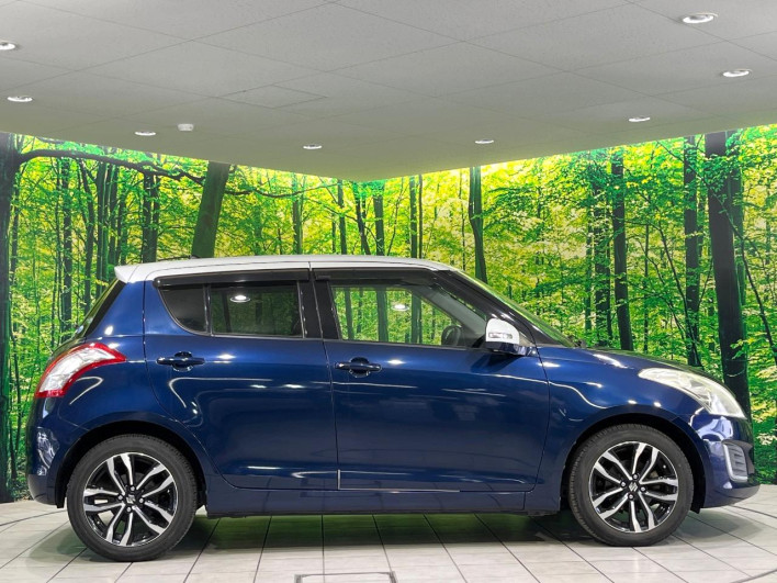 2015 Suzuki Swift DBA-ZC72S (UW-6a2e1c47c8e22)[18]