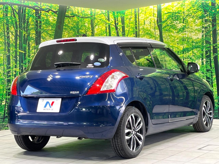 2015 Suzuki Swift DBA-ZC72S (UW-6a2e1c47c8e22)[17]