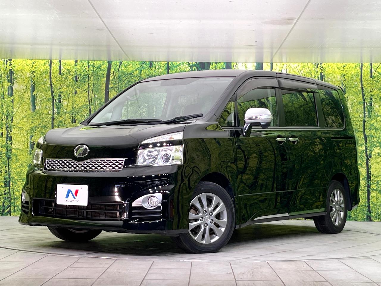 2012 Toyota Voxy DBA-ZRR70W