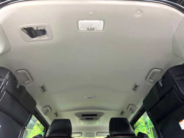 2014 Toyota Voxy DBA-ZRR85W (UW-6a2e1c5531441)[6]