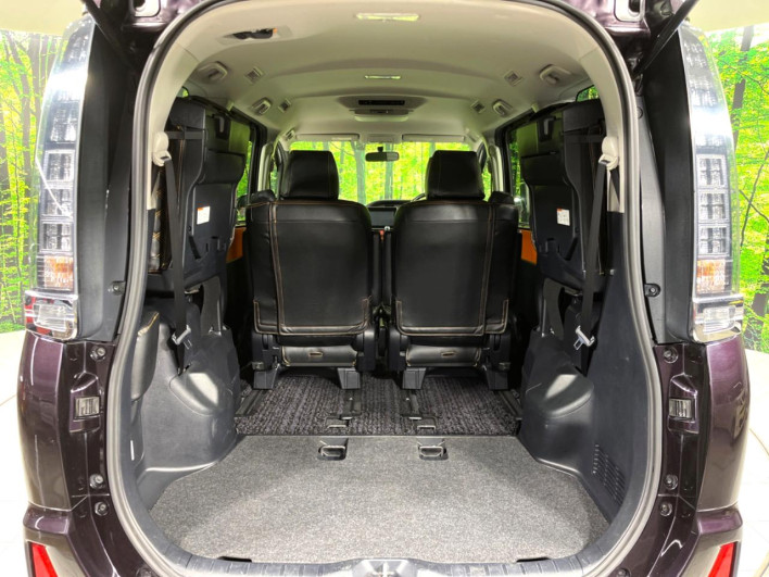 2014 Toyota Voxy DBA-ZRR85W (UW-6a2e1c5531441)[5]