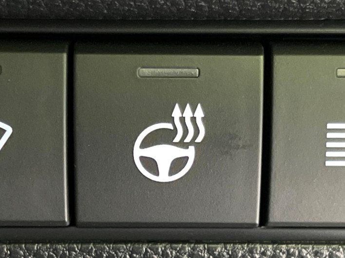 2025 Toyota Corolla Cross 6AA-ZVG16 (UW-6a2e1c5f1fc86)[27]