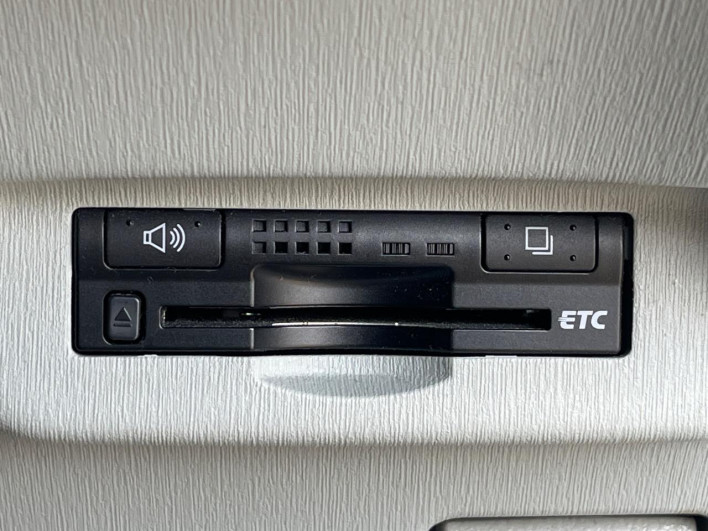 2010 Toyota Prius DAA-ZVW30 (UW-6a2e1c610ea1b)[4]
