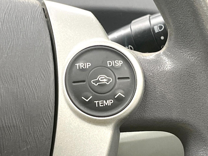 2011 Toyota Prius DAA-ZVW30 (UW-6a2e1c610f4ed)[25]
