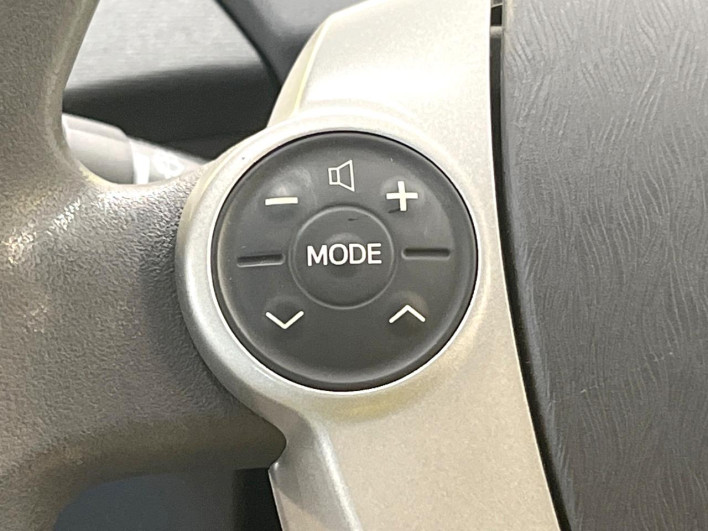 2011 Toyota Prius DAA-ZVW30 (UW-6a2e1c610f4ed)[24]
